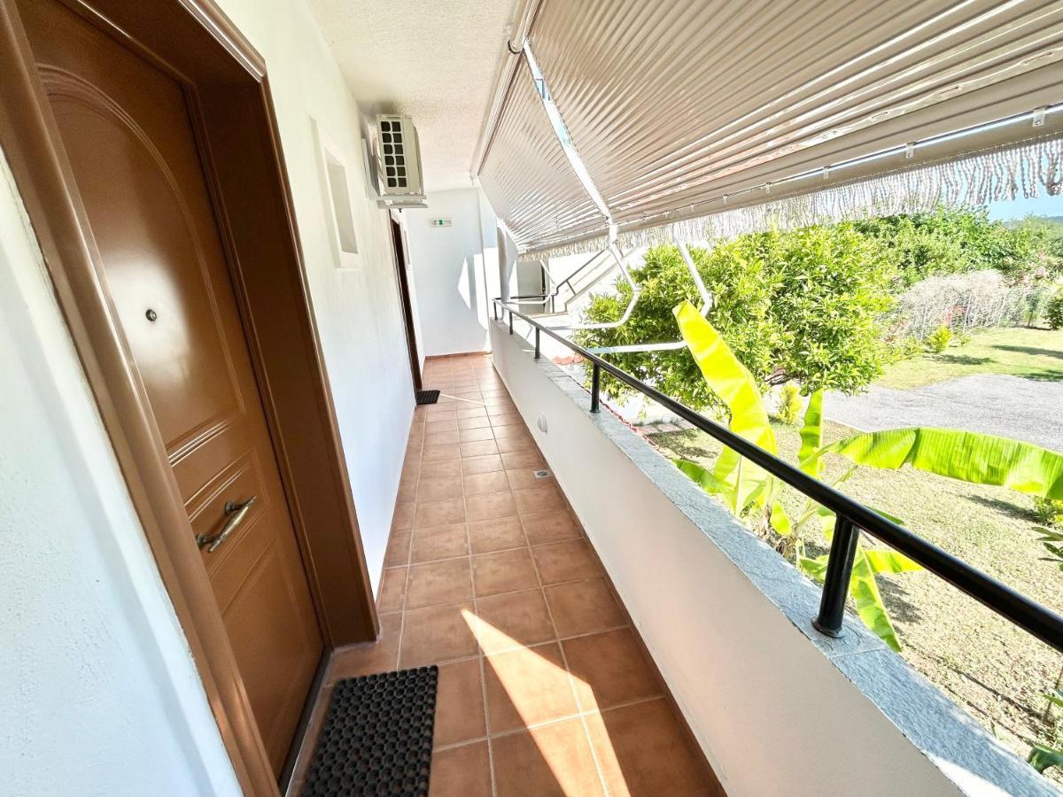 Afitos Villa Kristy Екстериор снимка